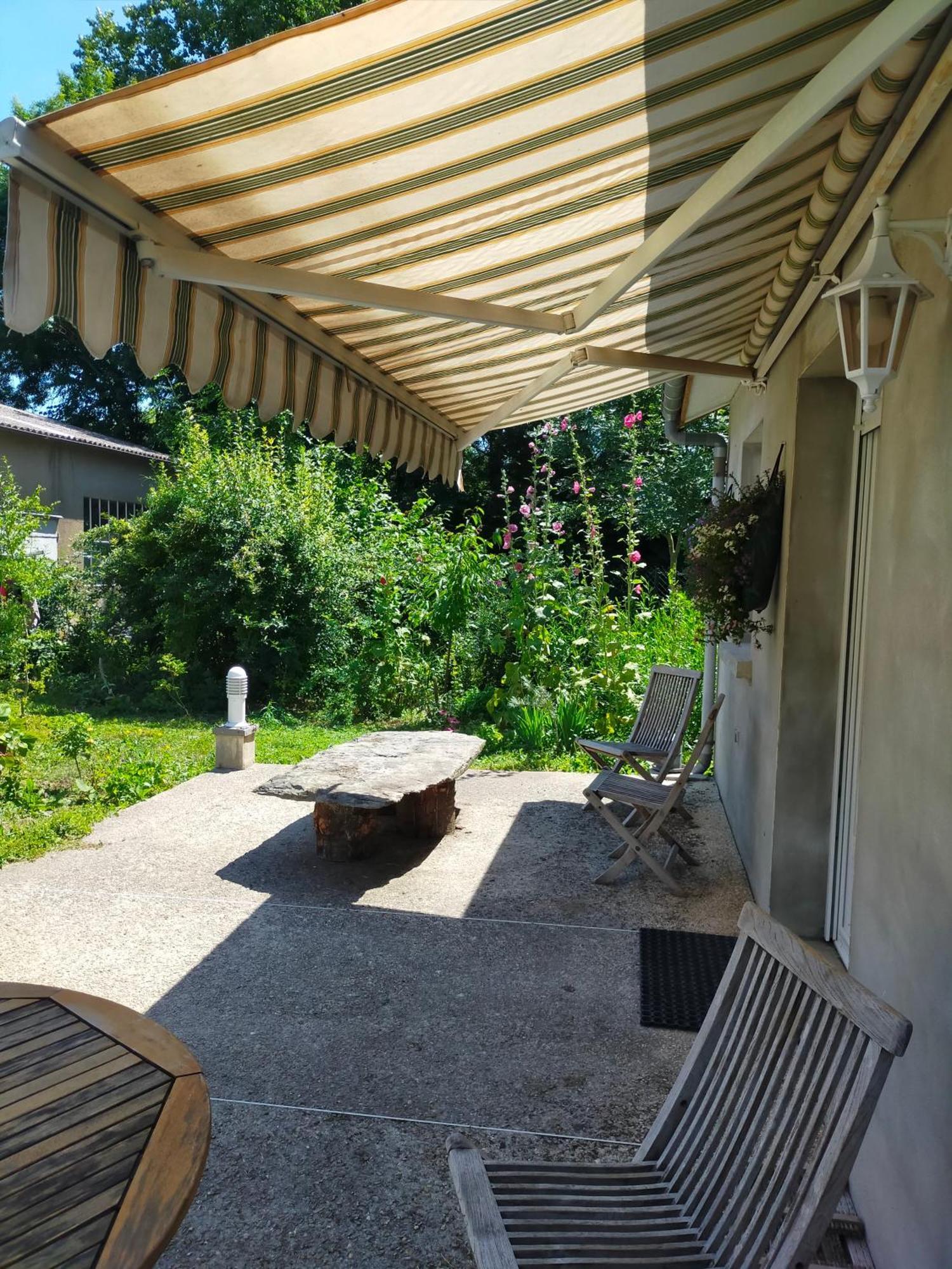 Logis51 Lejlighed Ville-sur-Tourbe Eksteriør billede